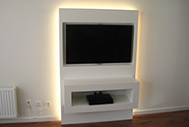 Wandmeubel met RGBW led strip en afstandbediening.